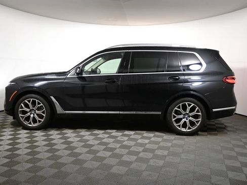 Used 2024 BMW X7 xDrive40i w/ Premium Package image 2