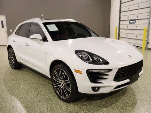 Used 2018 Porsche Macan S image 1