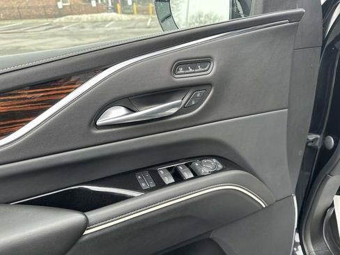 Used 2021 Cadillac Escalade Premium Luxury w/ Driver Assist Tech Package image 16