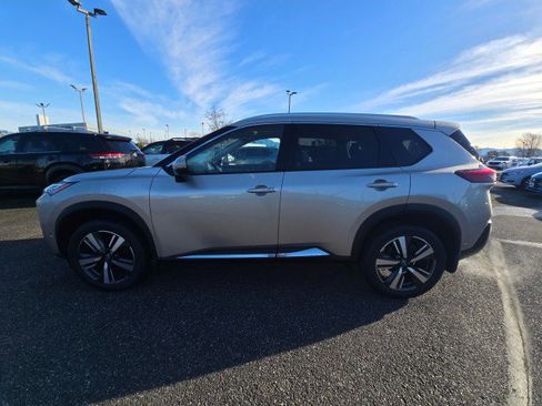 Used 2023 Nissan Rogue Platinum w/ Platinum Premium Package image 6