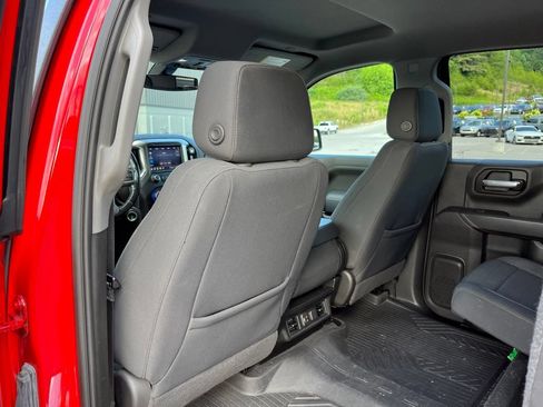 Used 2022 Chevrolet Silverado 1500 LT AWD/4WD image 8