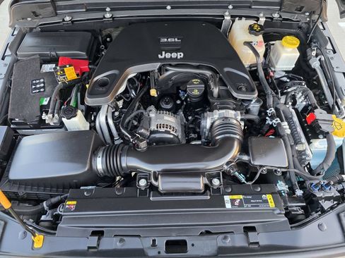 Used 2021 Jeep Gladiator Rubicon AWD/4WD image 20
