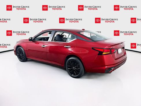 Used 2025 Nissan Altima 2.5 SV w/ SV Special Edition Package AWD/4WD image 7