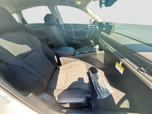 New 2026 Honda Accord LX image 23