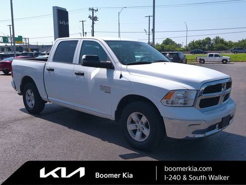 Used 2022 RAM 1500 Classic SLT w/ Trailer & Traction Group RWD image 4