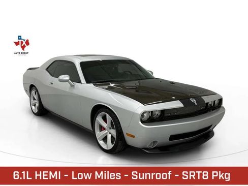 Used 2008 Dodge Challenger SRT8 RWD image 1