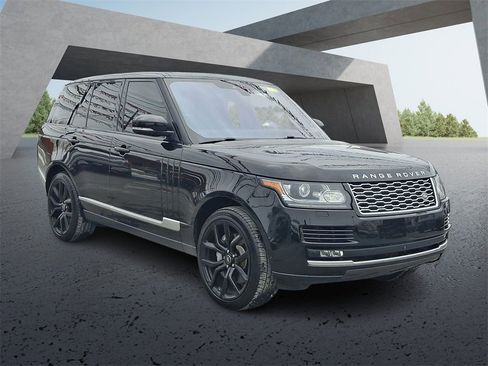 Used 2017 Land Rover Range Rover HSE image 4