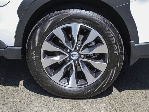 Used 2025 Subaru Outback Touring XT AWD/4WD image 12