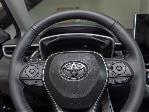 New 2026 Toyota Corolla Cross XLE w/ Convenience Package AWD/4WD image 12