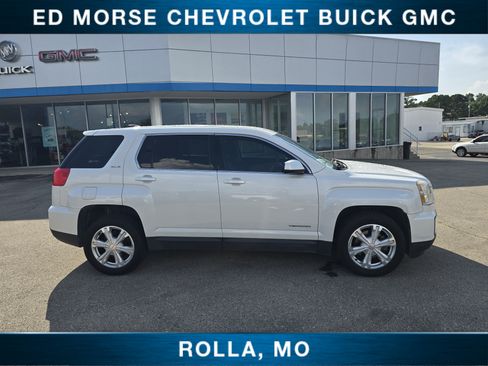 Used 2017 GMC Terrain SLE FWD image 2