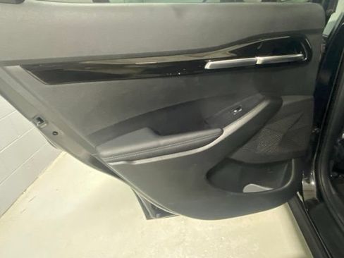 Used 2021 Kia Seltos SX w/ SX Sunroof Package AWD/4WD image 8