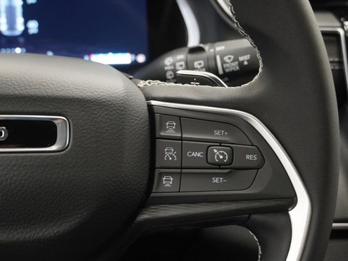 New 2026 Jeep Grand Cherokee Laredo AWD/4WD image 26