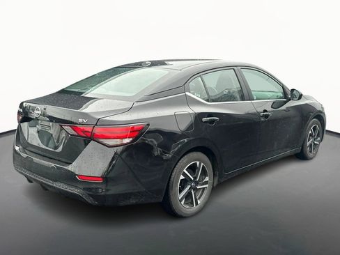 Used 2024 Nissan Sentra SV image 3