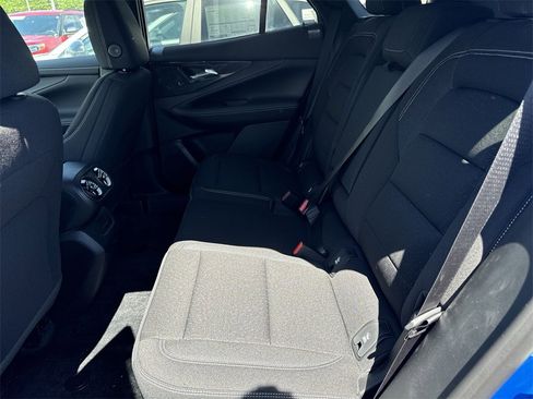 New 2025 Chevrolet Blazer EV LT image 28