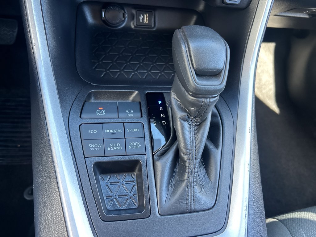 Certified 2025 Toyota RAV4 XLE AWD/4WD image 26