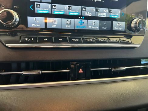 Used 2024 Mitsubishi Outlander SEL Black Edition FWD image 48