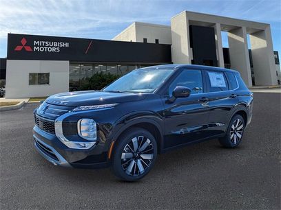 New 2025 Mitsubishi Outlander SE