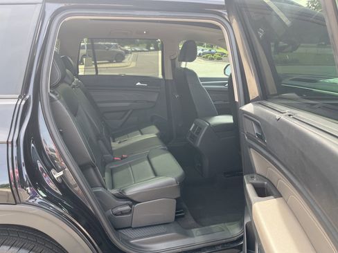 Used 2022 Volkswagen Atlas SEL R-Line AWD/4WD image 36