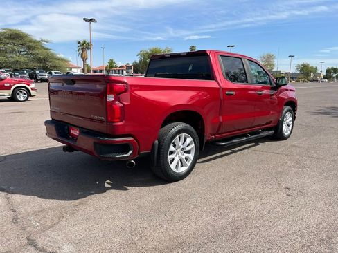 Used 2020 Chevrolet Silverado 1500 Custom w/ Custom Value Package image 9