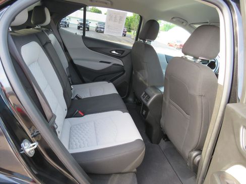 Used 2021 Chevrolet Equinox LT image 12