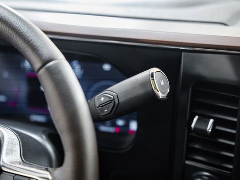 Used 2024 Ford F350 King Ranch w/ Chrome Package image 38