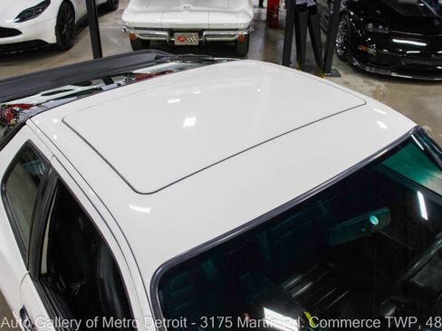 Used 1988 Porsche 944 Turbo image 14