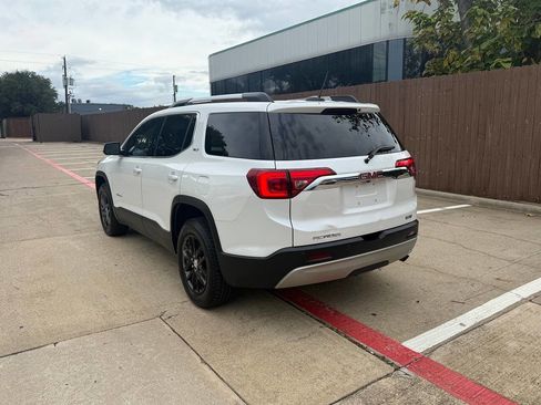 Used 2018 GMC Acadia SLT image 4