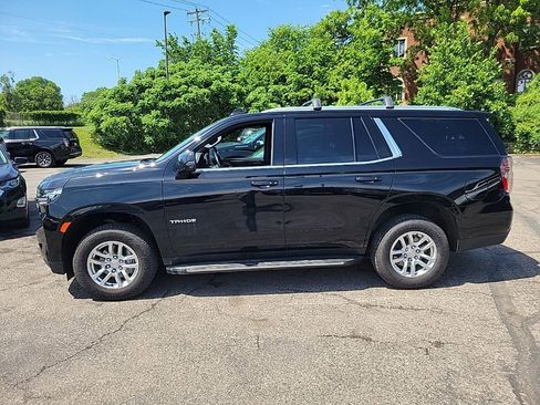 Used 2022 Chevrolet Tahoe LT w/ Luxury Package AWD/4WD image 22