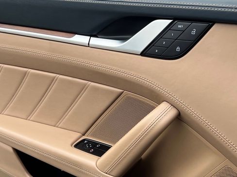 Used 2022 Porsche 911 Turbo S image 29