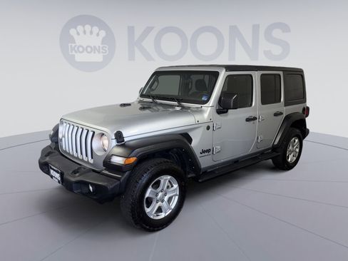 Used 2023 Jeep Wrangler Sport S image 1