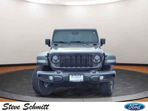 Used 2024 Jeep Wrangler Willys AWD/4WD image 30
