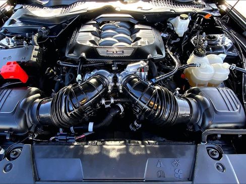 Used 2024 Ford Mustang GT Premium image 31