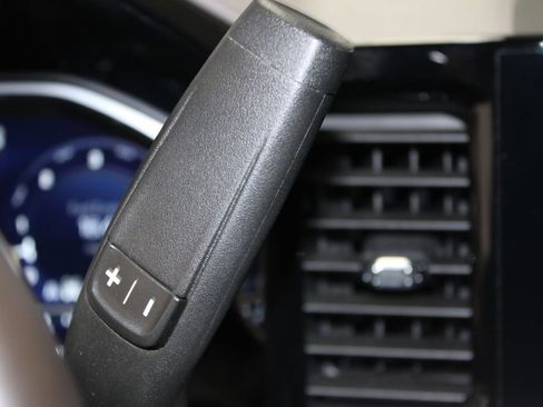 Used 2023 Chevrolet Silverado 1500 LT image 22