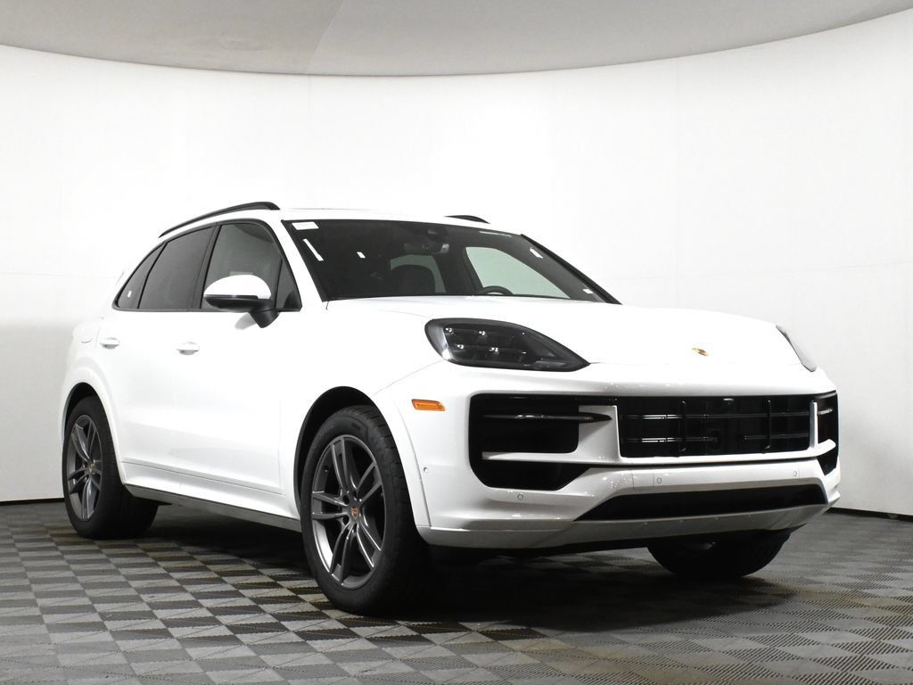 Used 2026 Porsche Cayenne AWD/4WD image 9