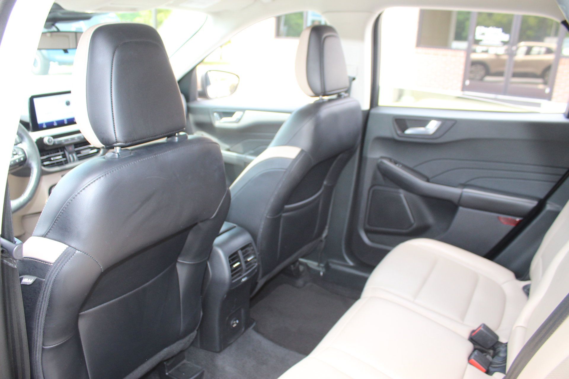 Used 2021 Ford Escape SEL FWD image 25