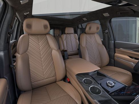 Used 2026 Cadillac Escalade IQ Sport 2 w/ LPO, ONYX Package image 17