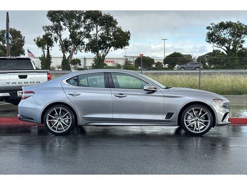 Used 2024 Genesis G70 2.5T image 3