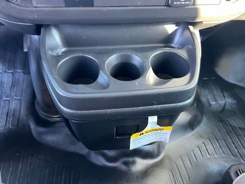 Used 2023 GMC Savana 2500 w/ Driver Convenience Package image 28