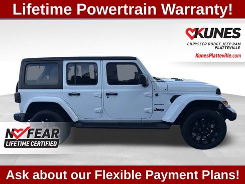 Used 2022 Jeep Wrangler Unlimited Sahara w/ Cold Weather Group AWD/4WD image 3