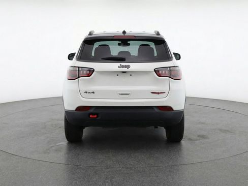 Used 2025 Jeep Compass Trailhawk AWD/4WD image 7