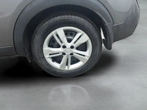Used 2020 Nissan Kicks S FWD image 27