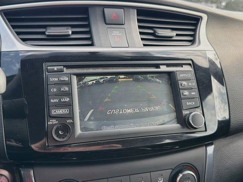 Used 2016 Nissan Sentra SR w/ SR Premium Package FWD image 18