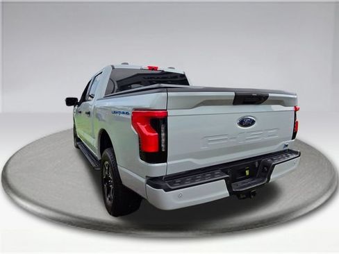Used 2023 Ford F150 Lightning XLT AWD/4WD image 12