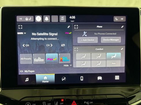 Used 2023 Jeep Compass Limited image 19