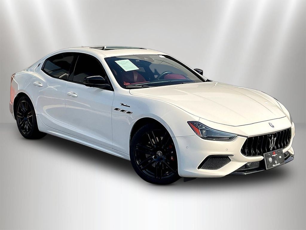 Used 2022 Maserati Ghibli Modena Q4 AWD/4WD image 3