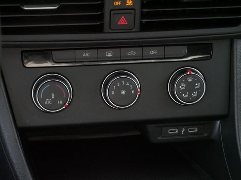 Used 2024 Volkswagen Jetta S image 23