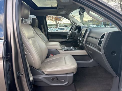 Certified 2019 Ford Expedition XLT w/ Equipment Group 202A image 33