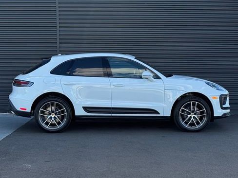 New 2026 Porsche Macan image 8