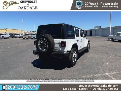 Used 2022 Jeep Wrangler Unlimited Sahara AWD/4WD image 11