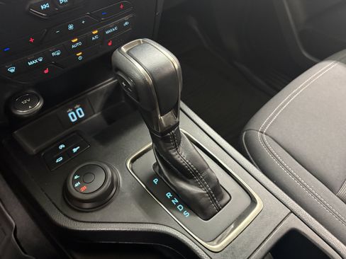 Used 2020 Ford Ranger XLT w/ Equipment Group 302A Luxury AWD/4WD image 18